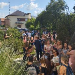 Loučení s deváťáky – naši první prvňáčci 