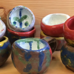 Keramické misky ve druhé